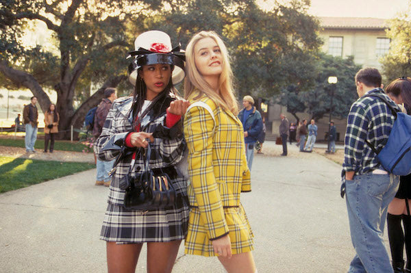 Relive Your Favorite ’90s Memories With These Halloween Costume