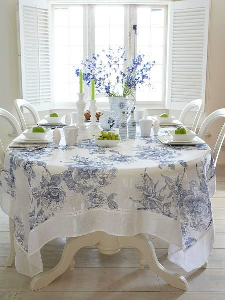 Tablecloths: Yay or Nay for Home Staging?